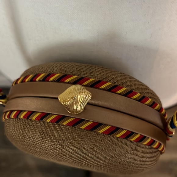 Bottega Veneta made in Italy handbag! Beautiful condition! Red/Yellow/Navy/Gold - Picture 9 of 9